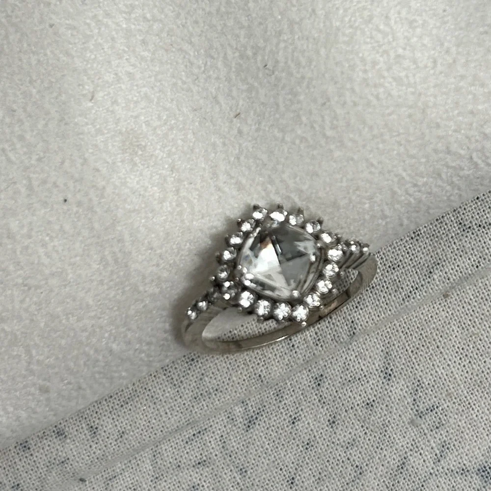 Brighton Demantur Ring Clear Crystals Silver Plated Size 9.5 & Cloth Bag